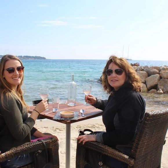 Meet your Posher, Kate - Picture 1 of 1